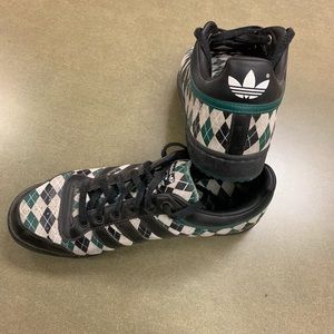 Vintage Adidas Originals Top 10 limited Edition